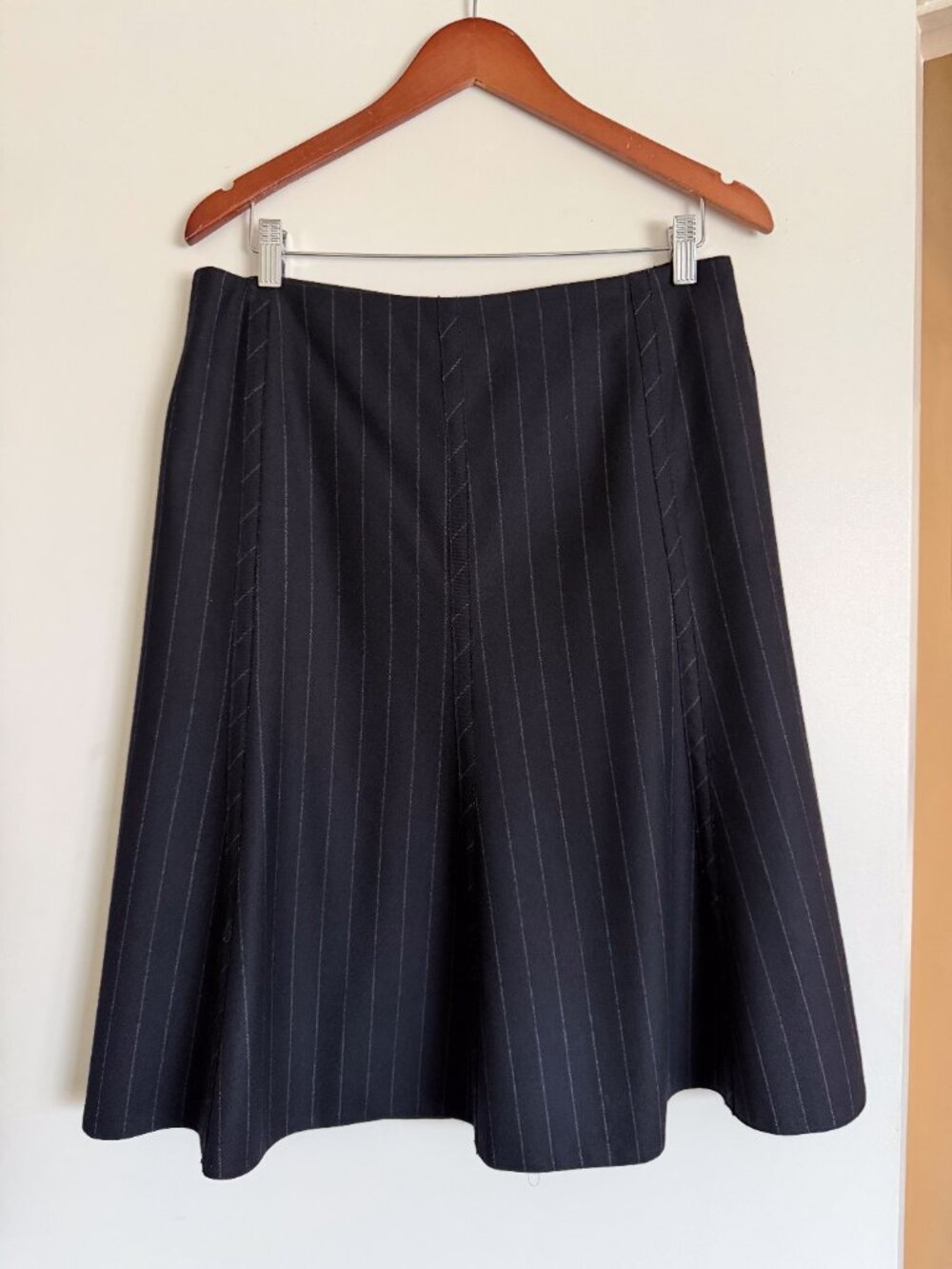 Akris Punto 100% Wool Navy Pinstripe Skirt Size US 10